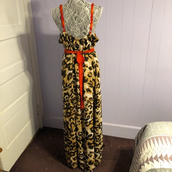 Long leopard dress - Picture 4 of 7